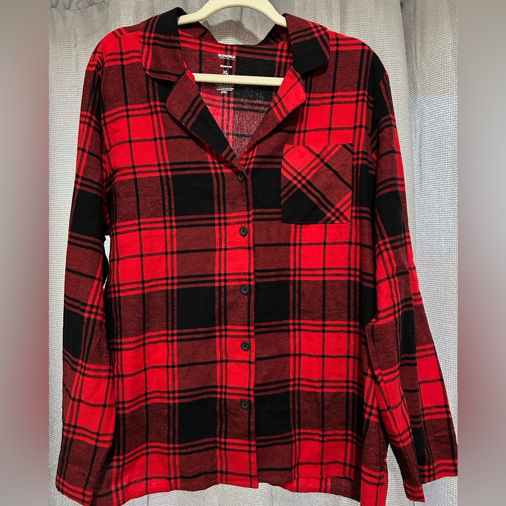 NWOT Women’s Plaid Button-Up Pajama Shirt